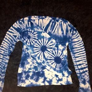 Small cross cross long sleeve shirt